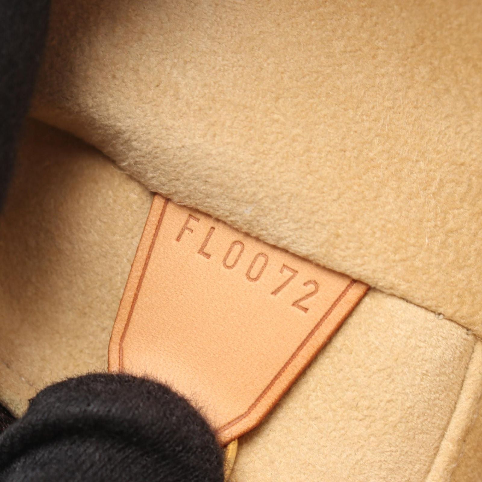Louis Vuitton Shoulder Bag GM Canvas Leather GM — view 5