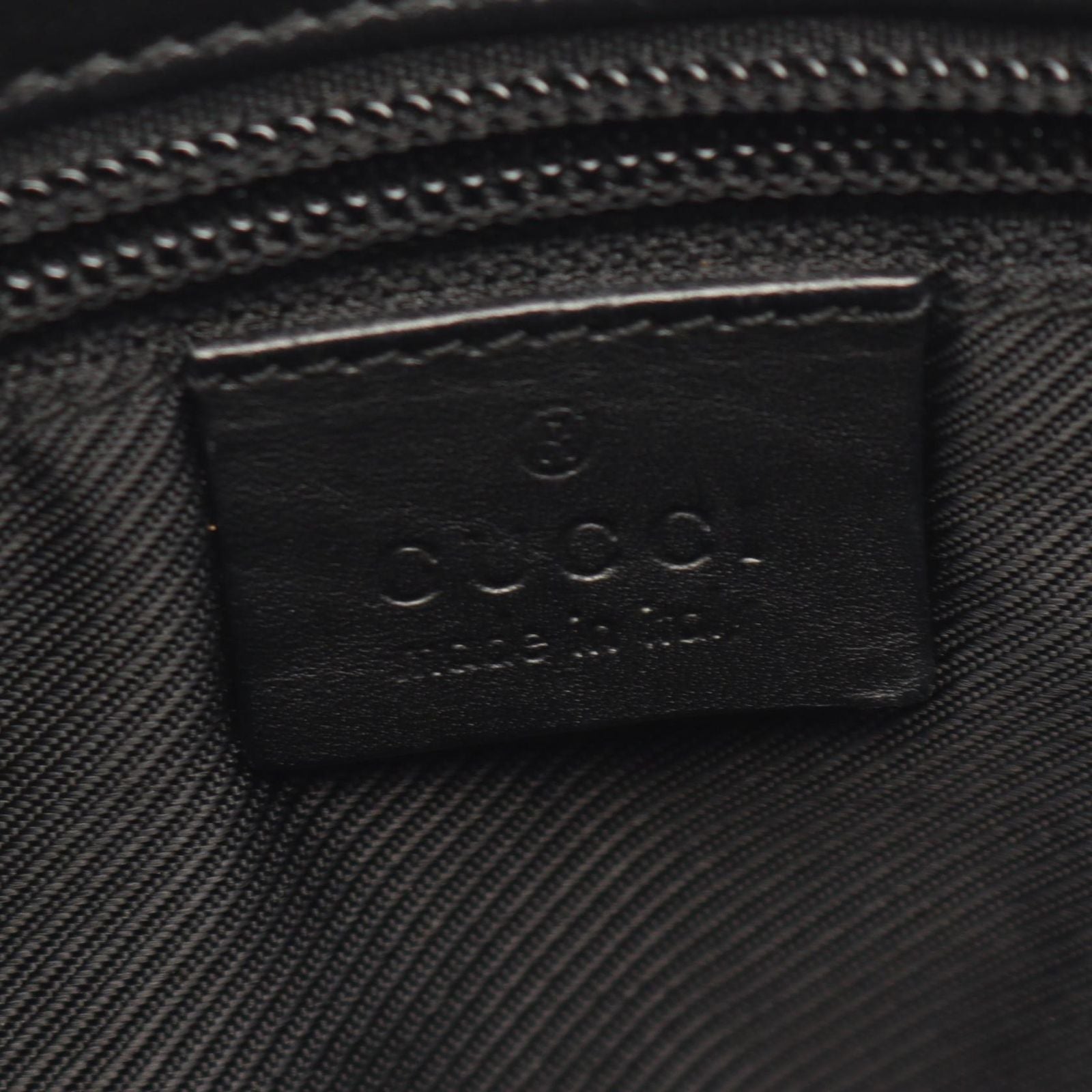 Gucci Shoulder Bag GG Canvas Black — view 4