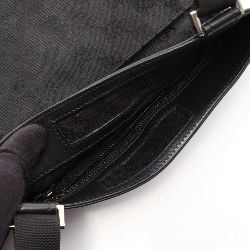 Gucci Shoulder Bag GG Canvas Black — view 9