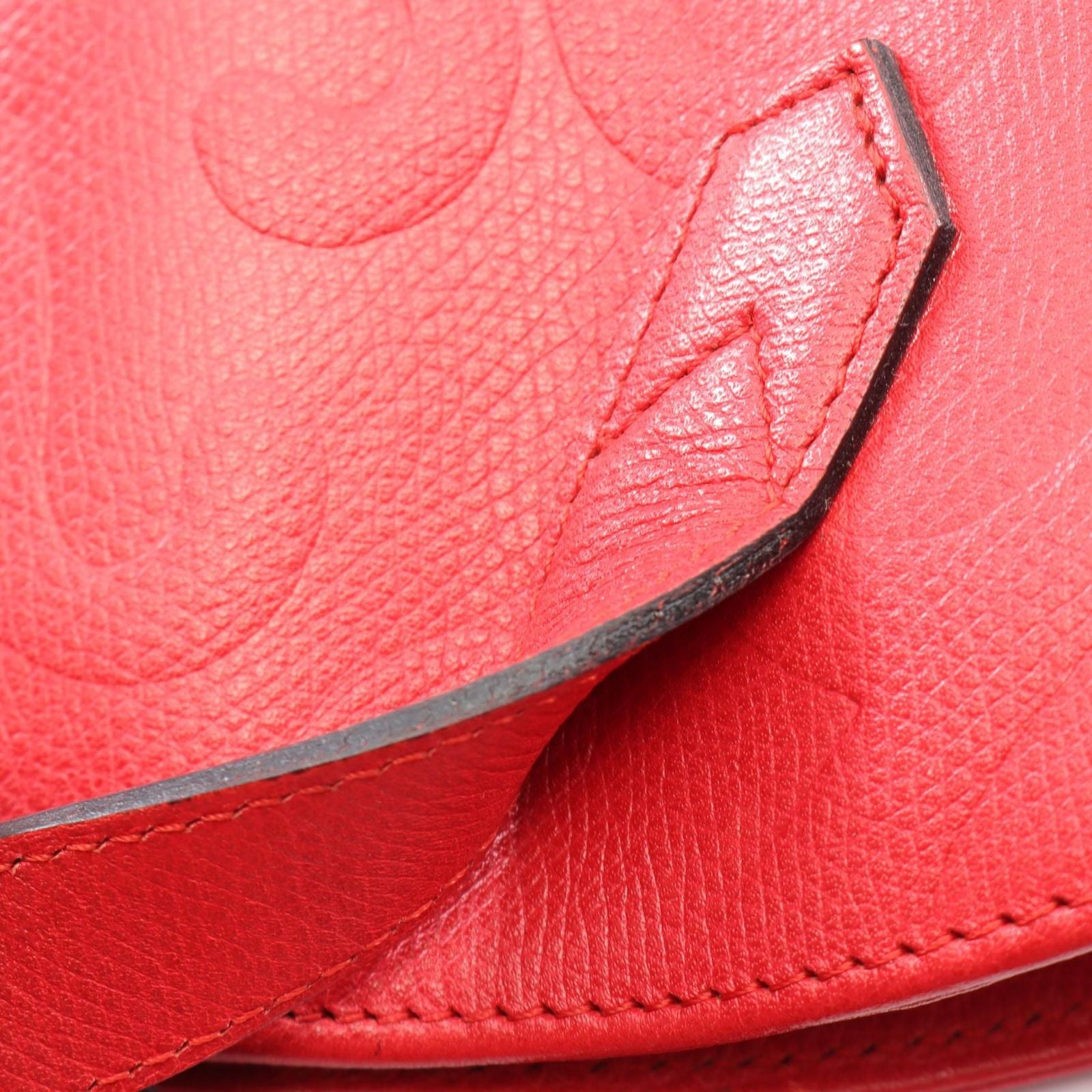 Saint Laurent Shoulder Bag Arabesque Red Leather — view 7
