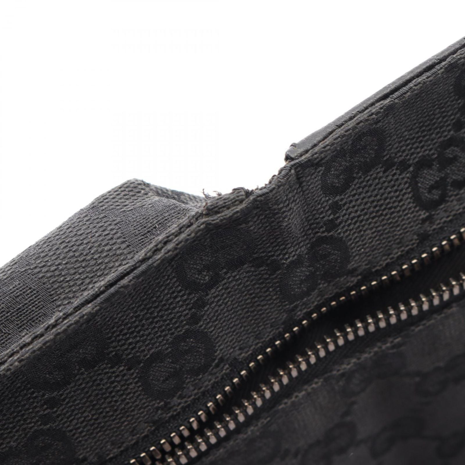 Gucci Waist Bag GG Canvas Black — view 7