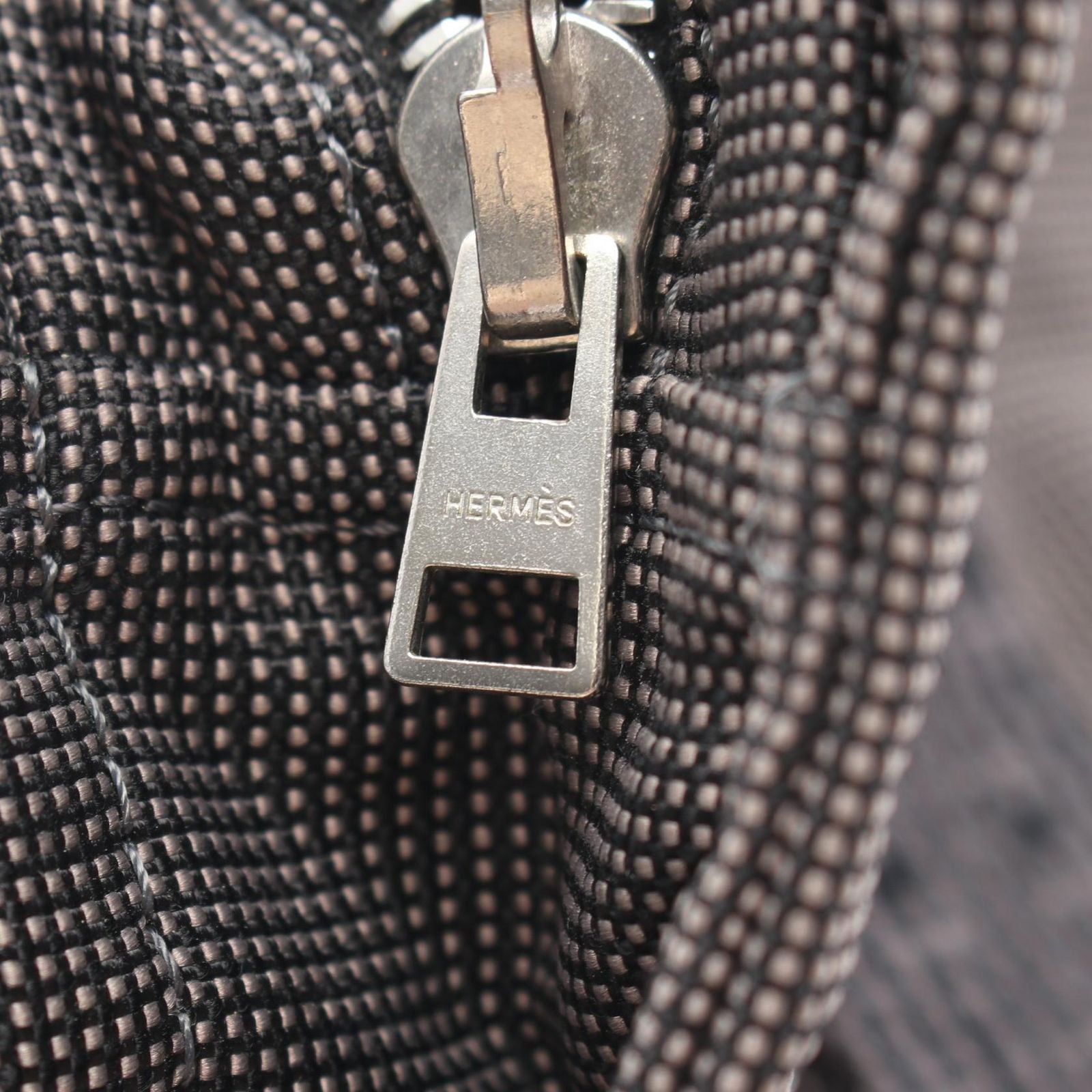 Hermes Tote Her Line PM Gray — view 8