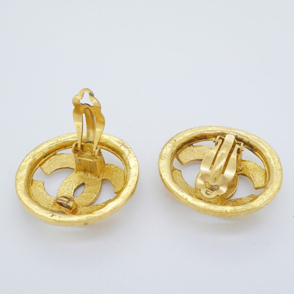 Chanel Earrings Vintage CC Logo Round — view 3