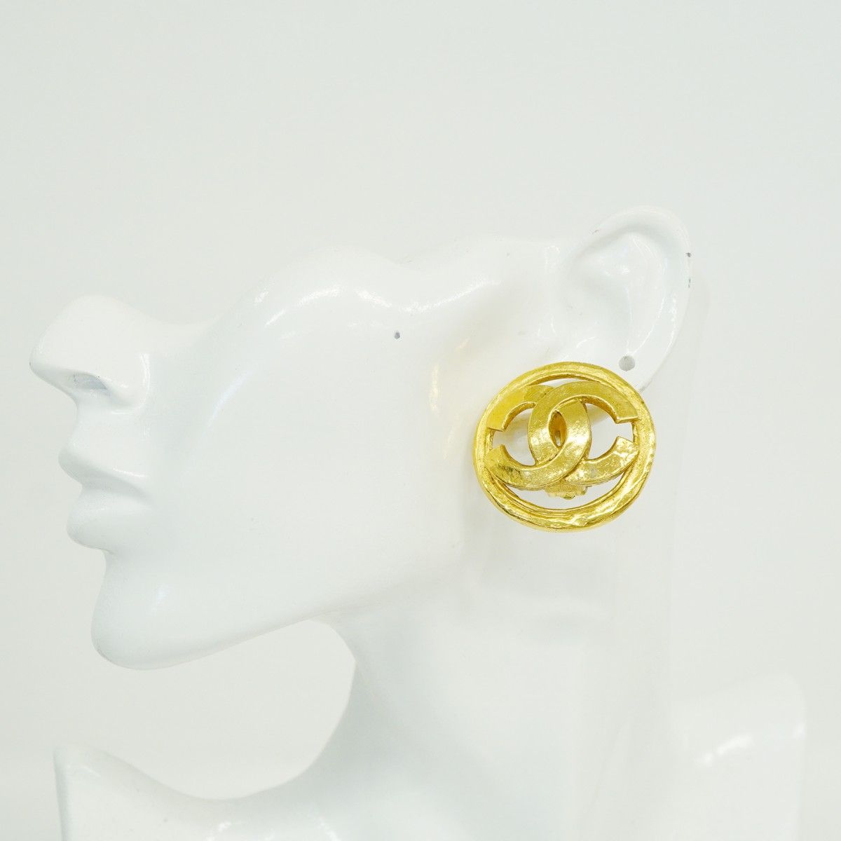 Chanel Earrings Vintage CC Logo Round — view 5