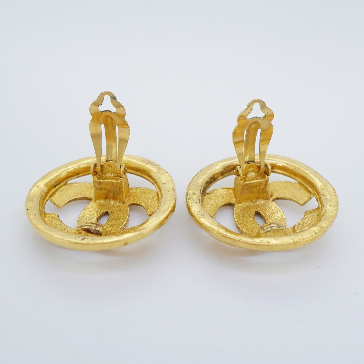Chanel Earrings Vintage CC Logo Round — view 9