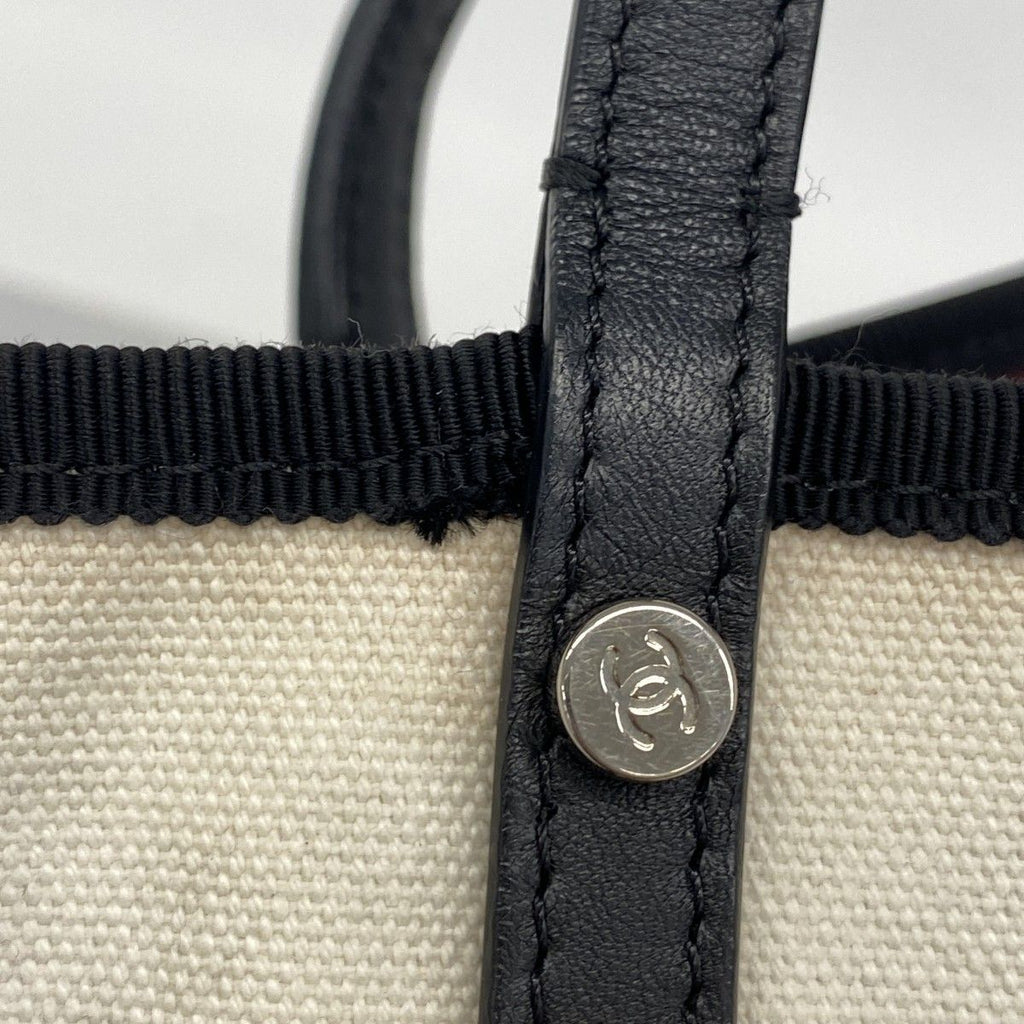 Chanel Tote Canvas White Black Silver — view 8