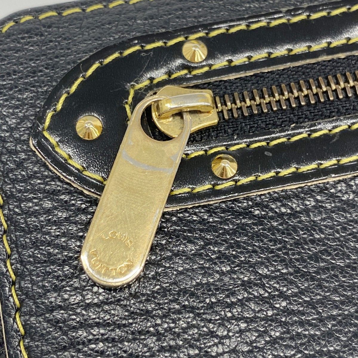 Louis Vuitton Wallet Suhali Zippy Noir — view 9