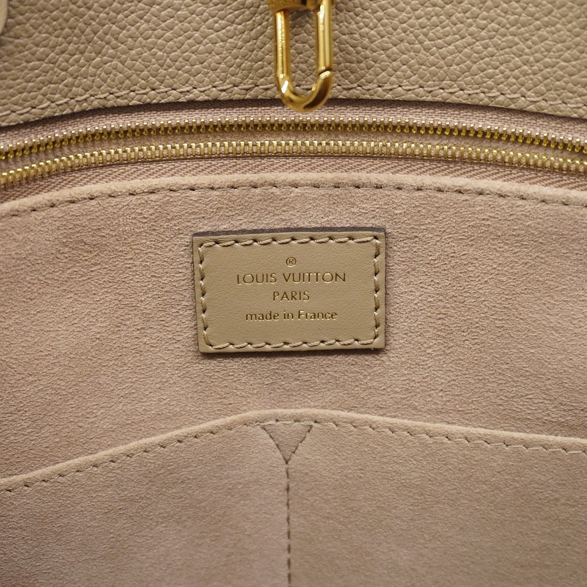 Louis Vuitton Tote Monogram Empreinte On The Go Tourtle le 2-Way — view 5