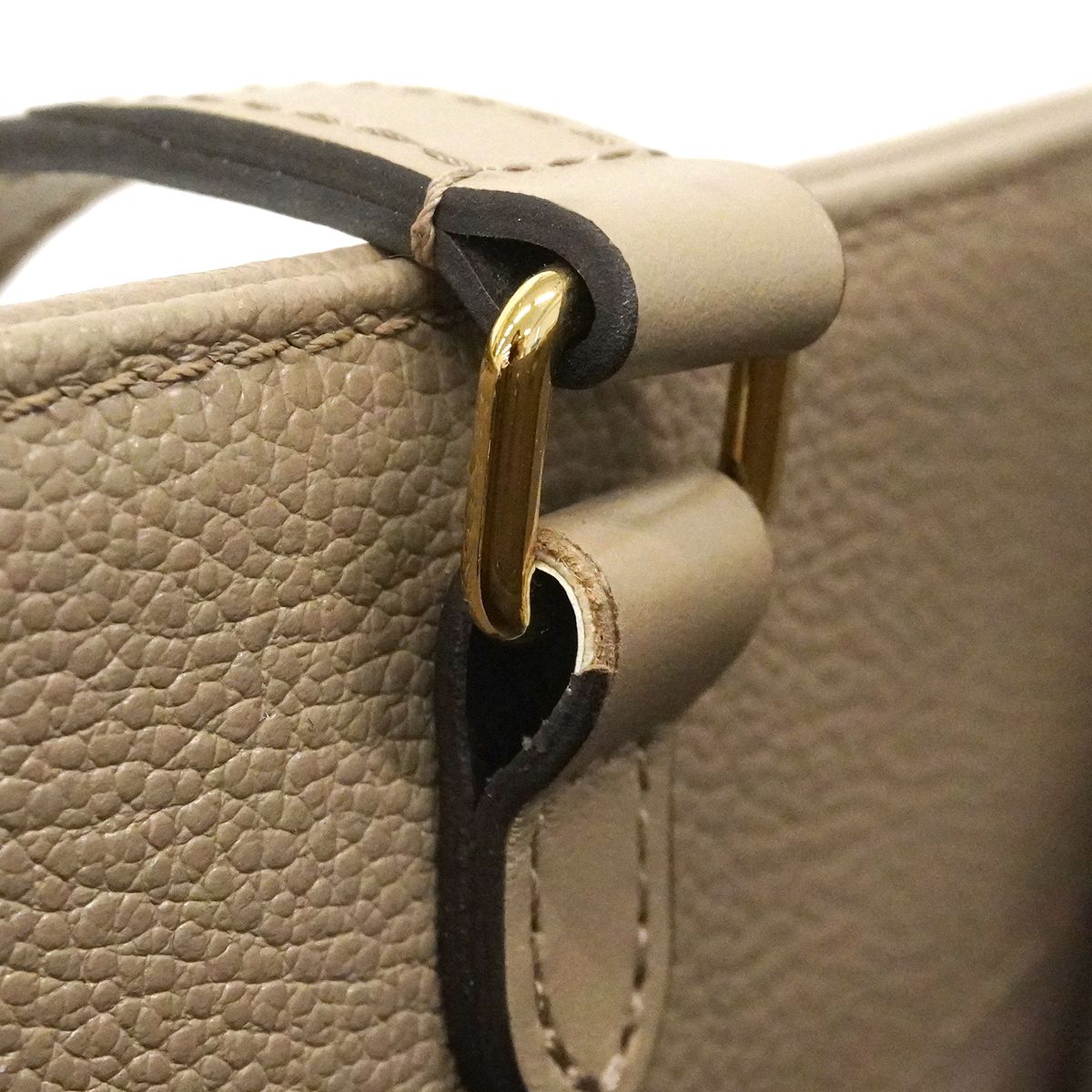 Louis Vuitton Tote Monogram Empreinte On The Go Tourtle le 2-Way — view 7