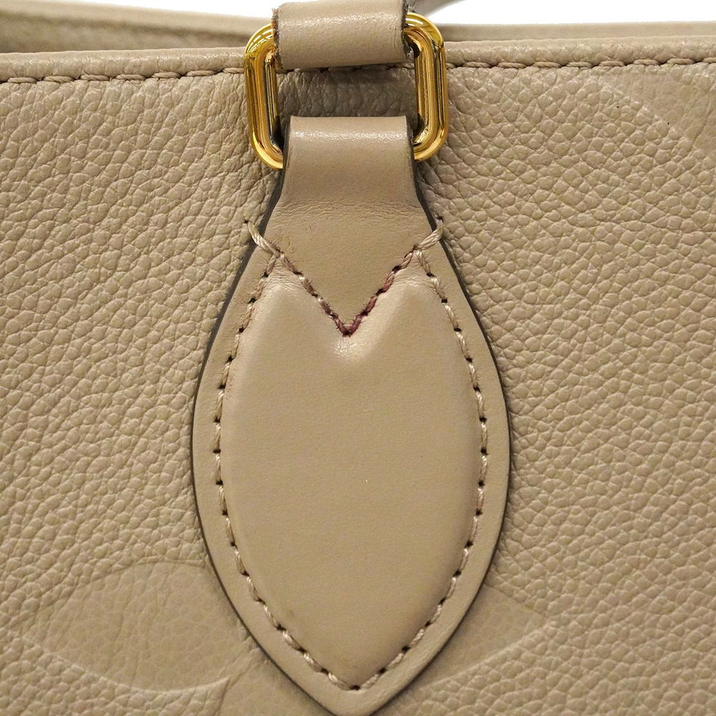 Louis Vuitton Tote Monogram Empreinte On The Go Tourtle le 2-Way — view 9