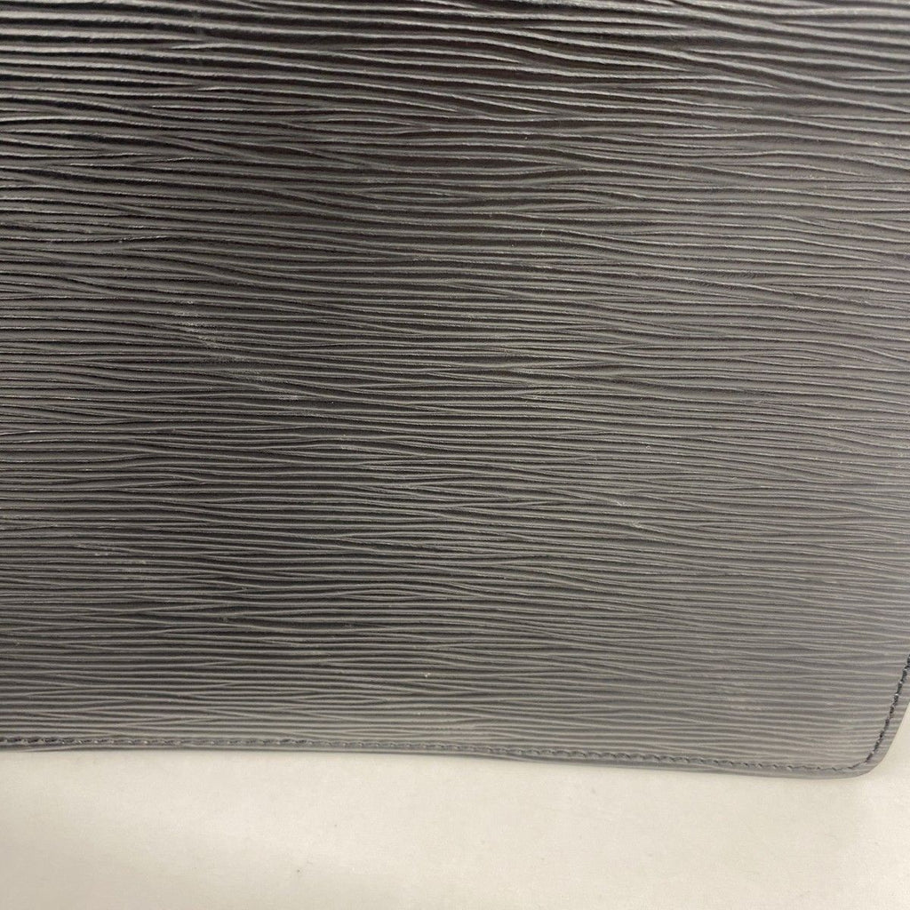 Louis Vuitton Clutch Epi Series Dragonne Noir — view 8