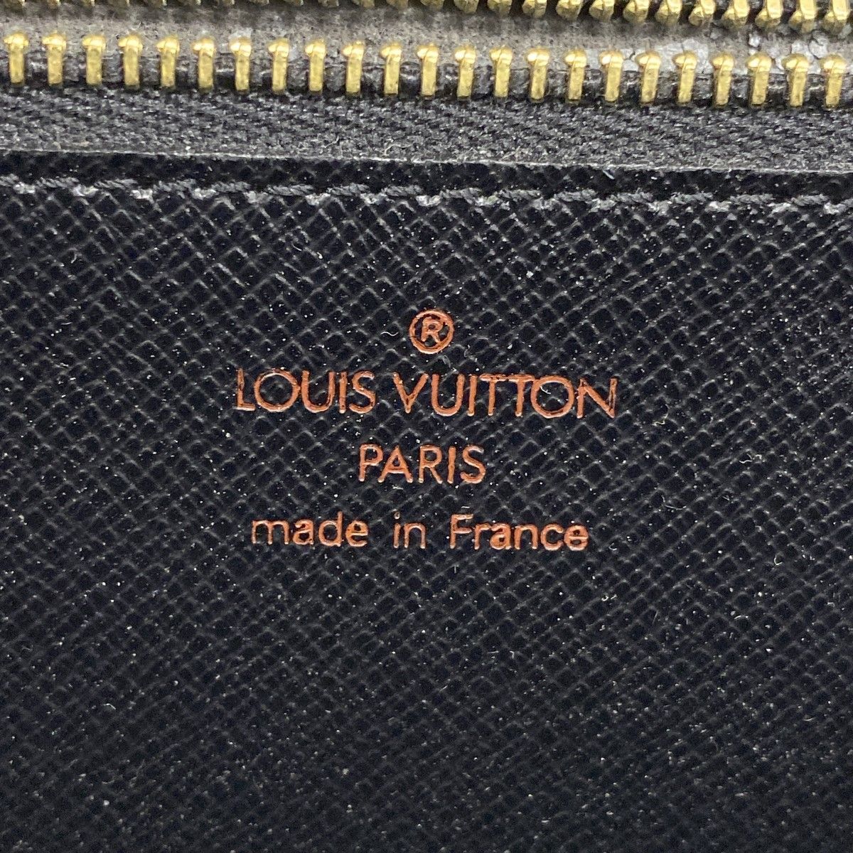 Louis Vuitton Clutch Epi Series Dragonne Noir — view 5
