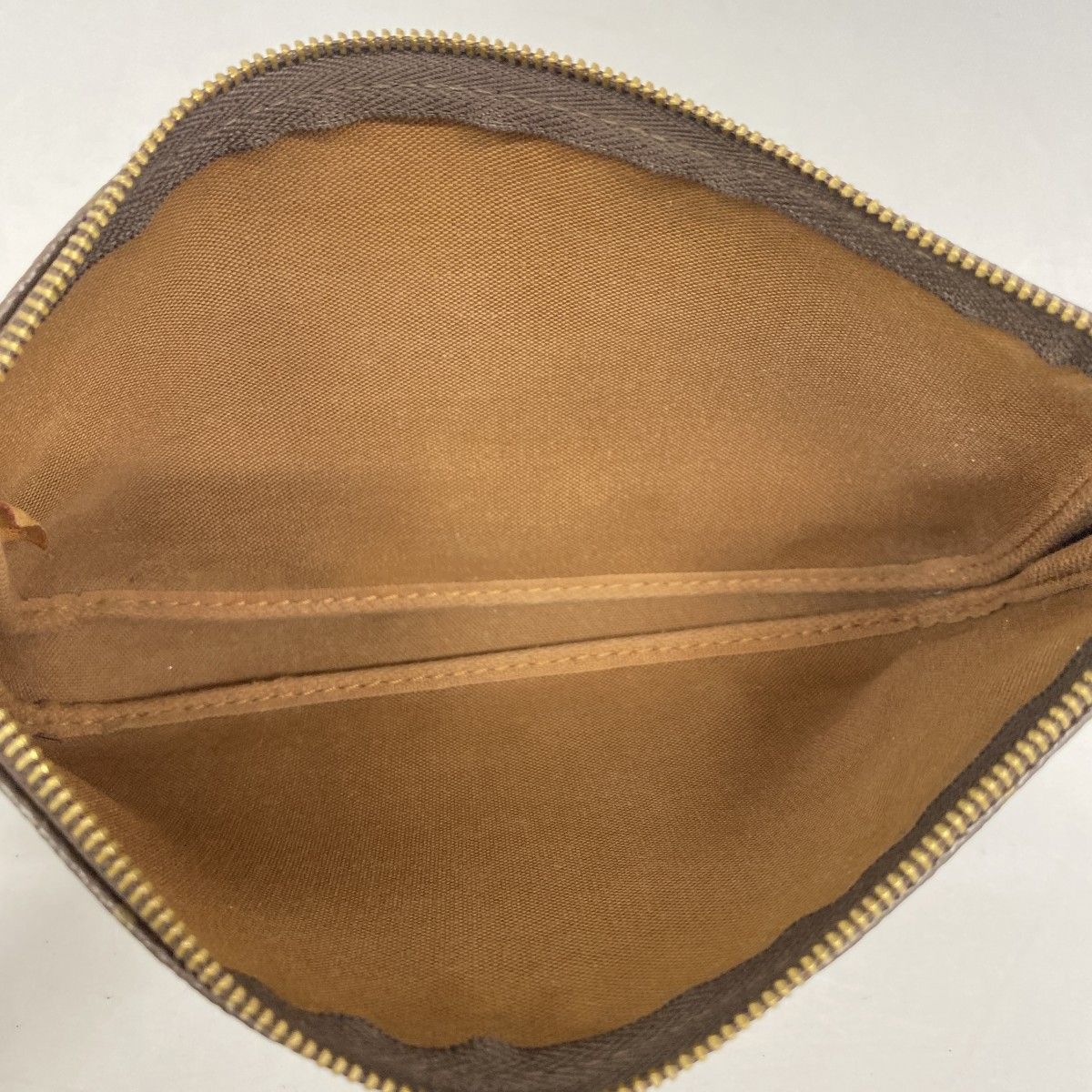 Louis Vuitton Pouch Monogram Pochette Brown — view 4
