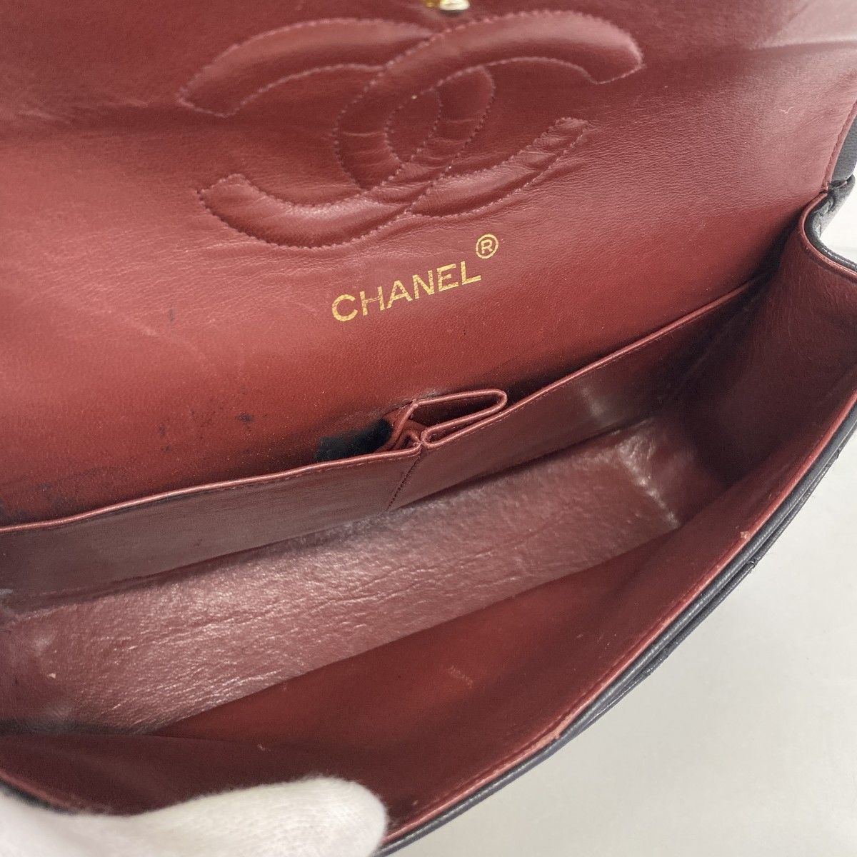 Chanel Shoulder Bag Quilted Lambskin Black Gold — view 4