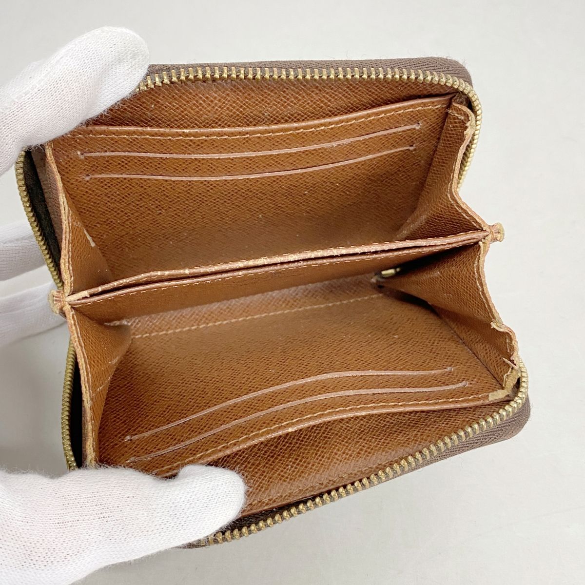 Louis Vuitton Coin Case Monogram Zippy Purse Brown — view 3