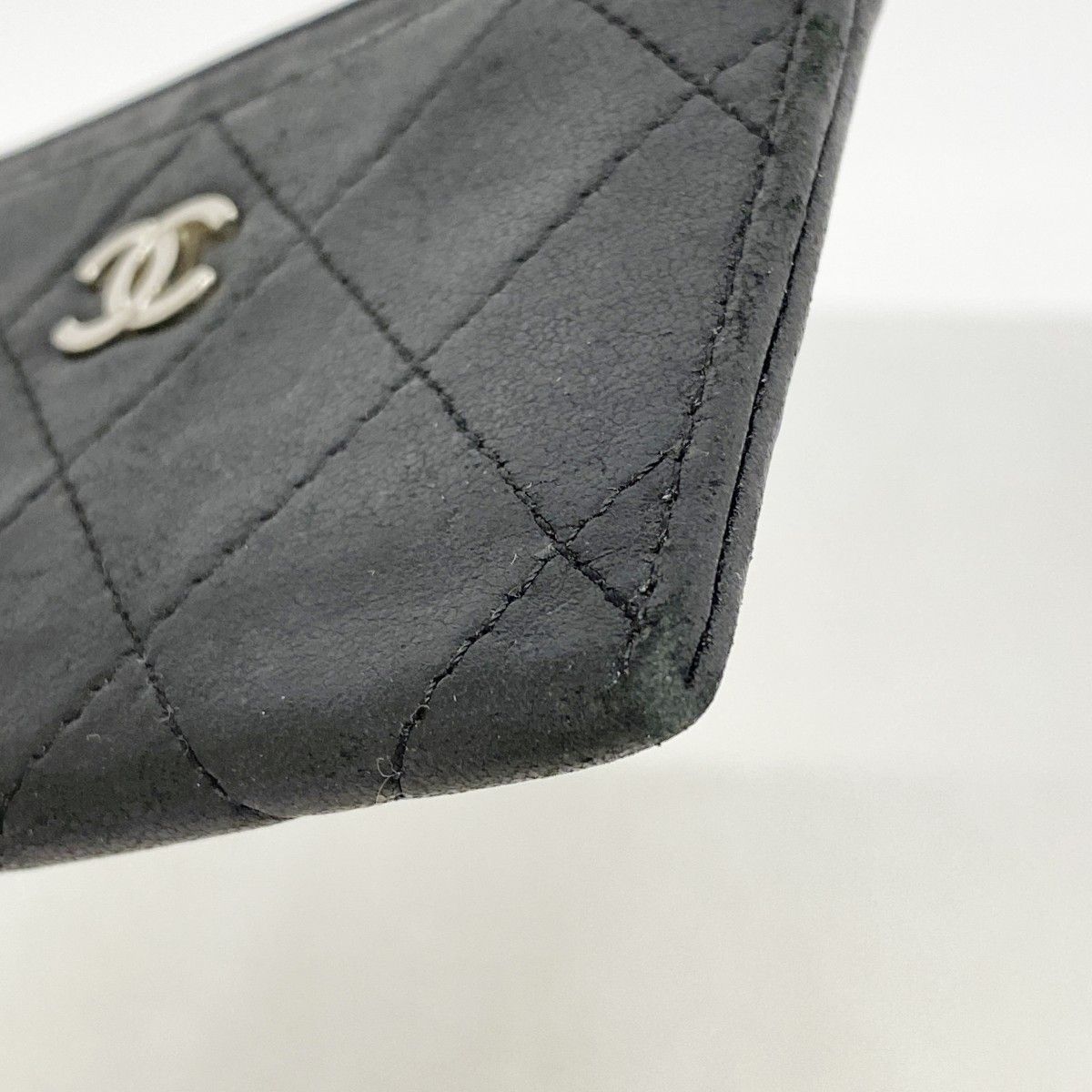 Chanel Card Case Quilted Lambskin Black Silver — view 7