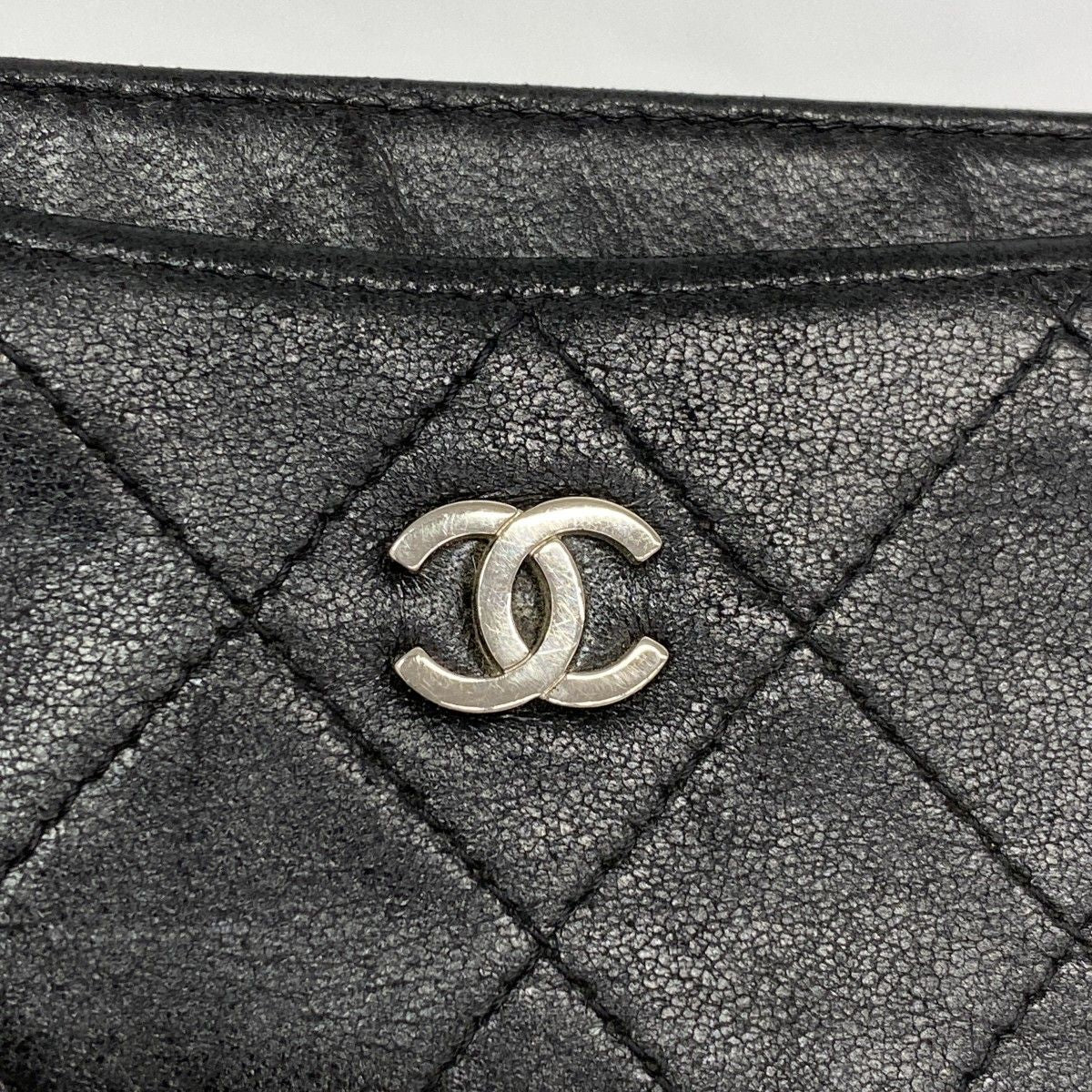 Chanel Card Case Quilted Lambskin Black Silver — view 8