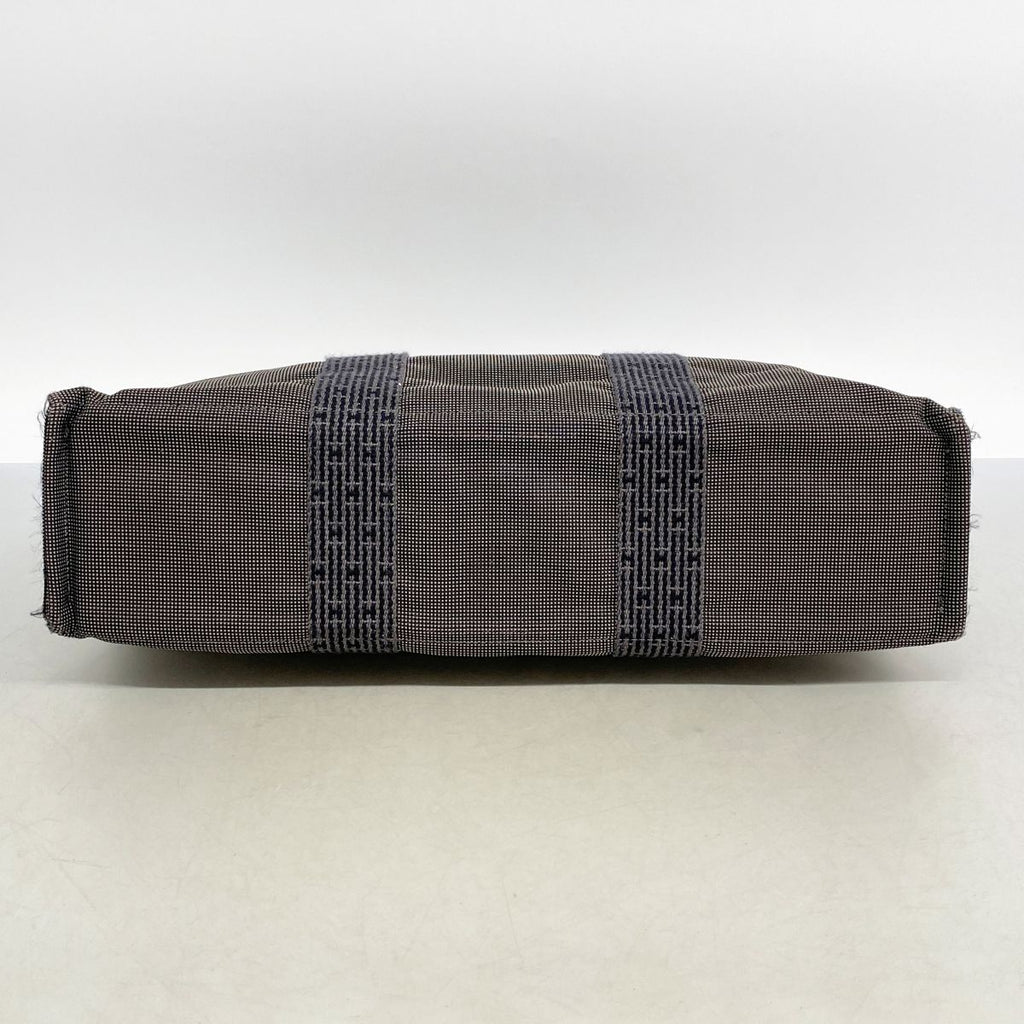 Hermes Tote Her Line Canvas Gray Silver — view 3