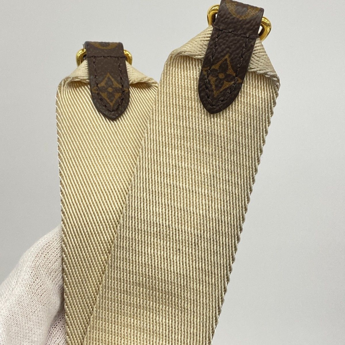 Louis Vuitton Handbag Monogram Giant Reverse On The Go PM Brown 2-Way — view 8