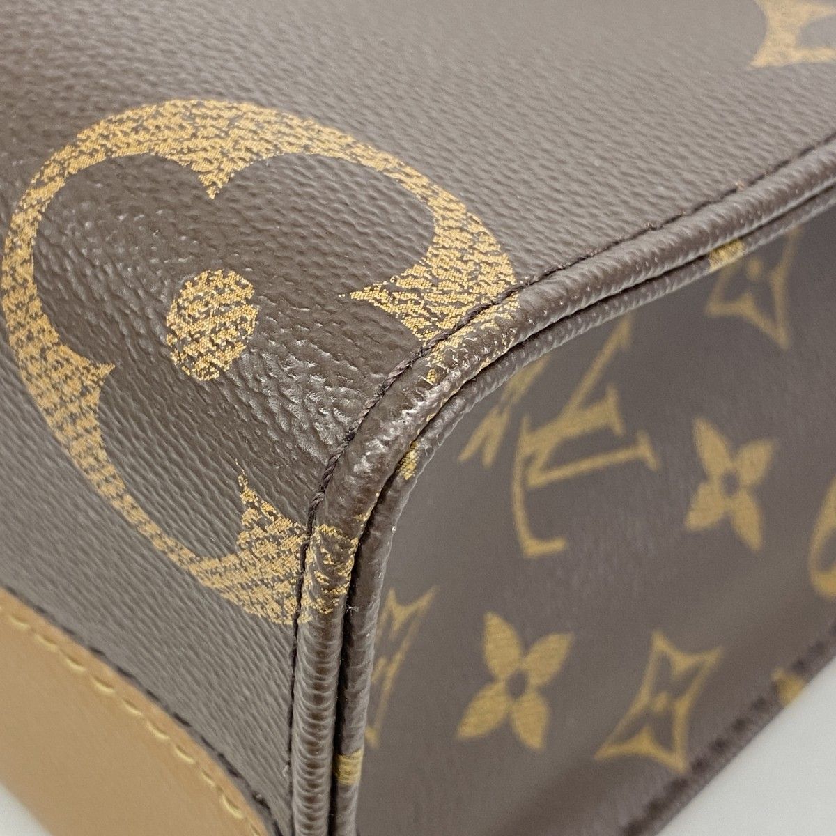 Louis Vuitton Handbag Monogram Giant Reverse On The Go PM Brown 2-Way — view 6