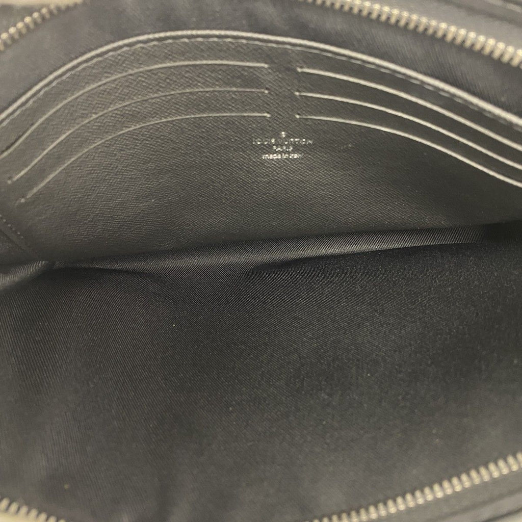 Louis Vuitton Clutch Monogram Eclipse Pochette Voyage Black — view 4