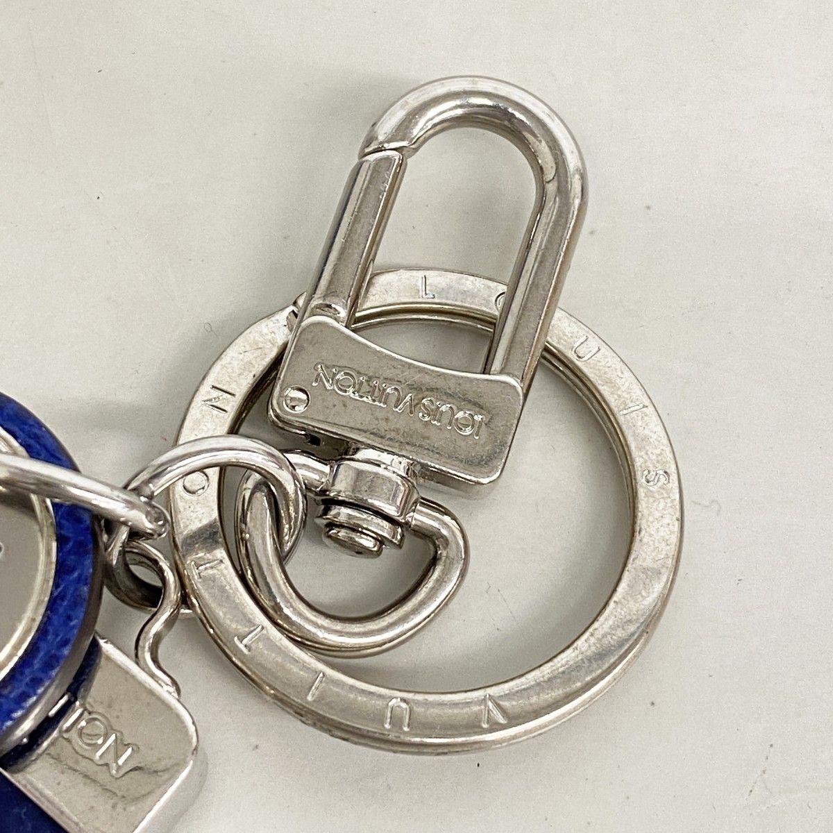 Louis Vuitton Key Holder Charm Daigarama Neo LV Club Cobalt — view 6