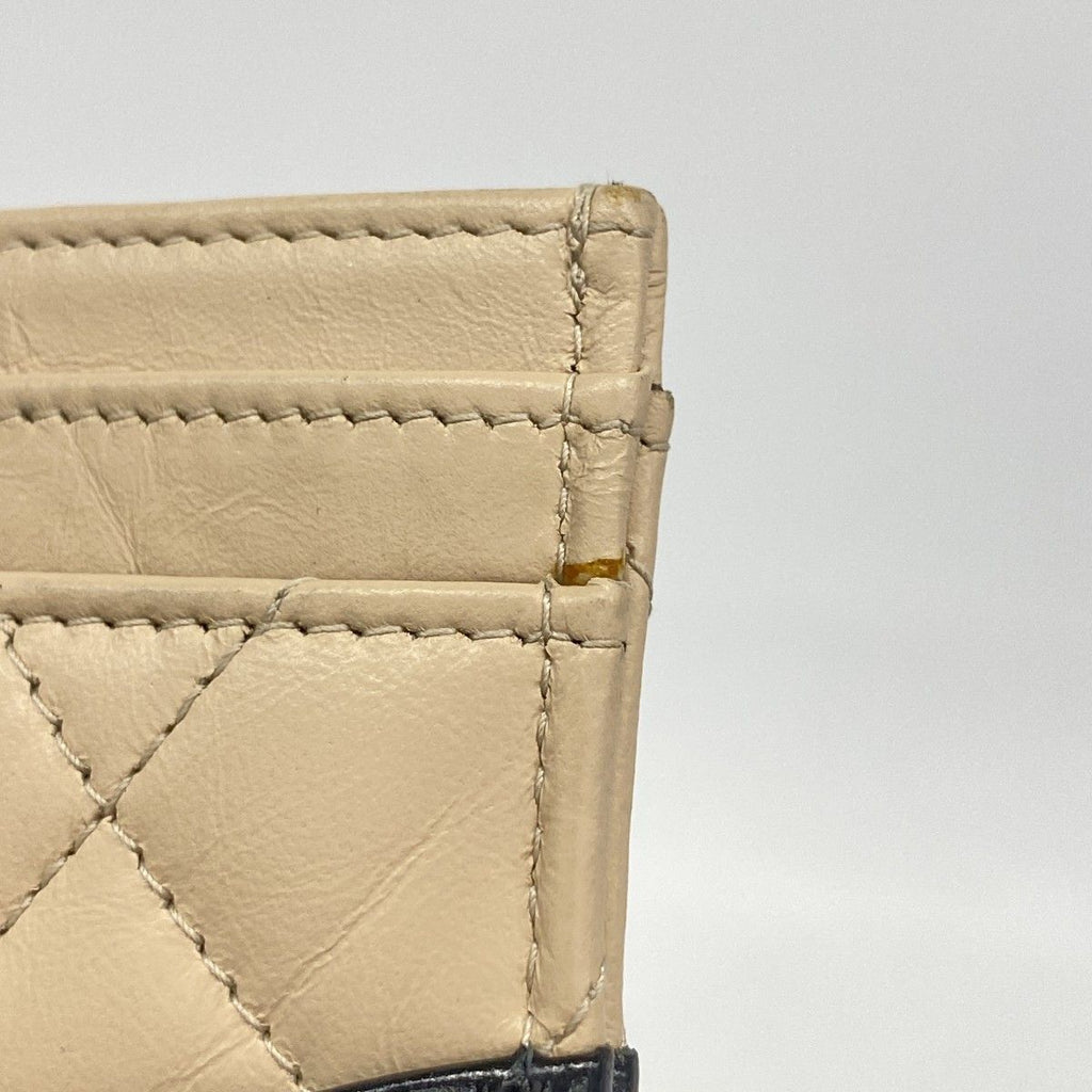 Chanel Card Case Gabrielle Lambskin Leather Black Beige Gold — view 6