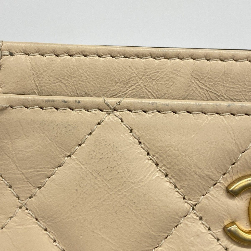 Chanel Card Case Gabrielle Lambskin Leather Black Beige Gold — view 5