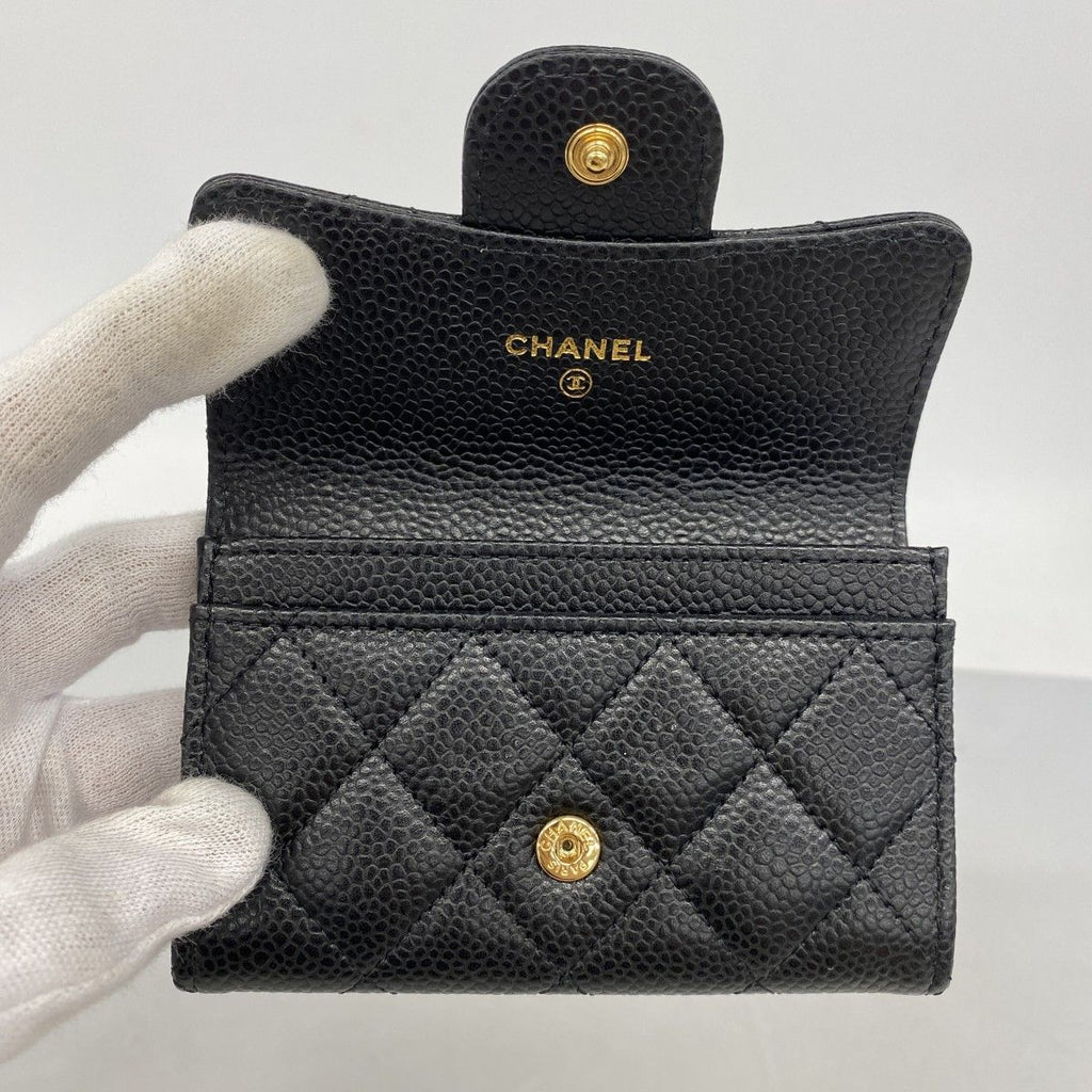 Chanel Card Case Quilted Caviar Leather Black Gold — view 3