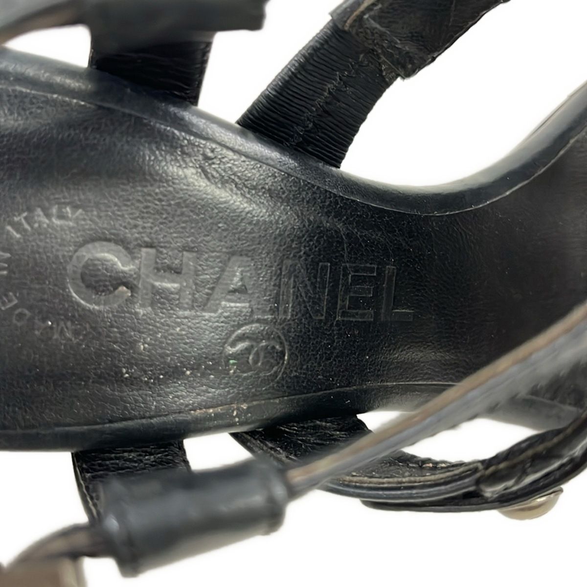 Chanel Sandals 35.5 Black Quilted CC Logo Leather — view 5