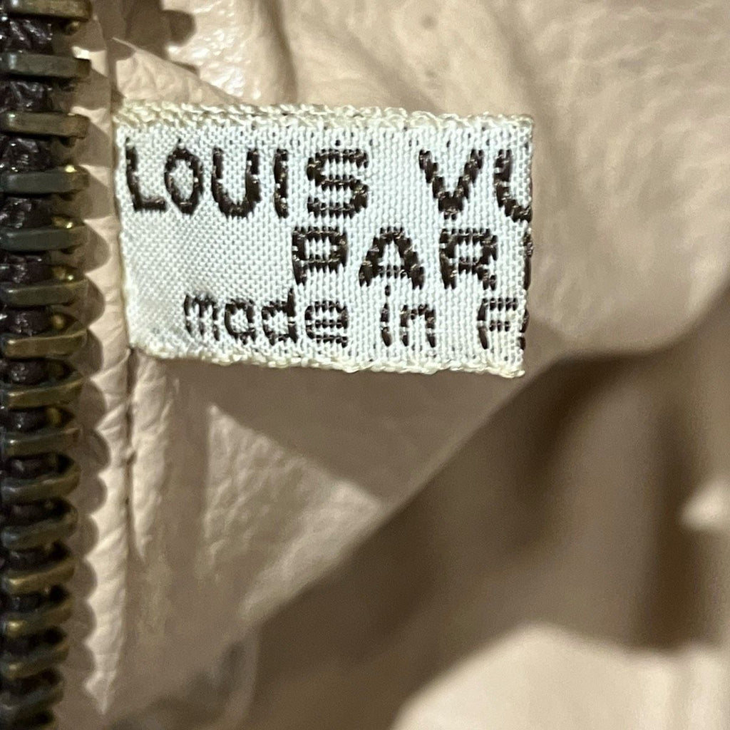 Louis Vuitton Trousse 28 Monogram Clutch Canvas — view 4