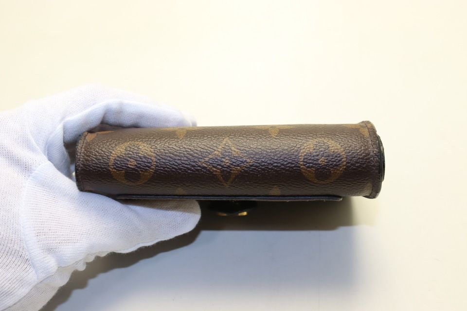 Louis Vuitton Monogram Giant Reverse Juliette Leather Bifold Wallet — view 3