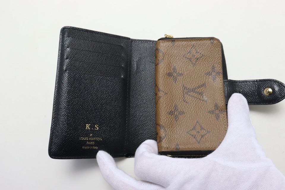 Louis Vuitton Monogram Giant Reverse Juliette Leather Bifold Wallet — view 4