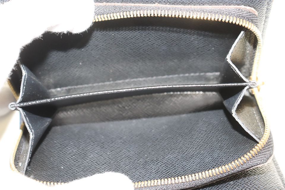 Louis Vuitton Monogram Giant Reverse Juliette Leather Bifold Wallet — view 7