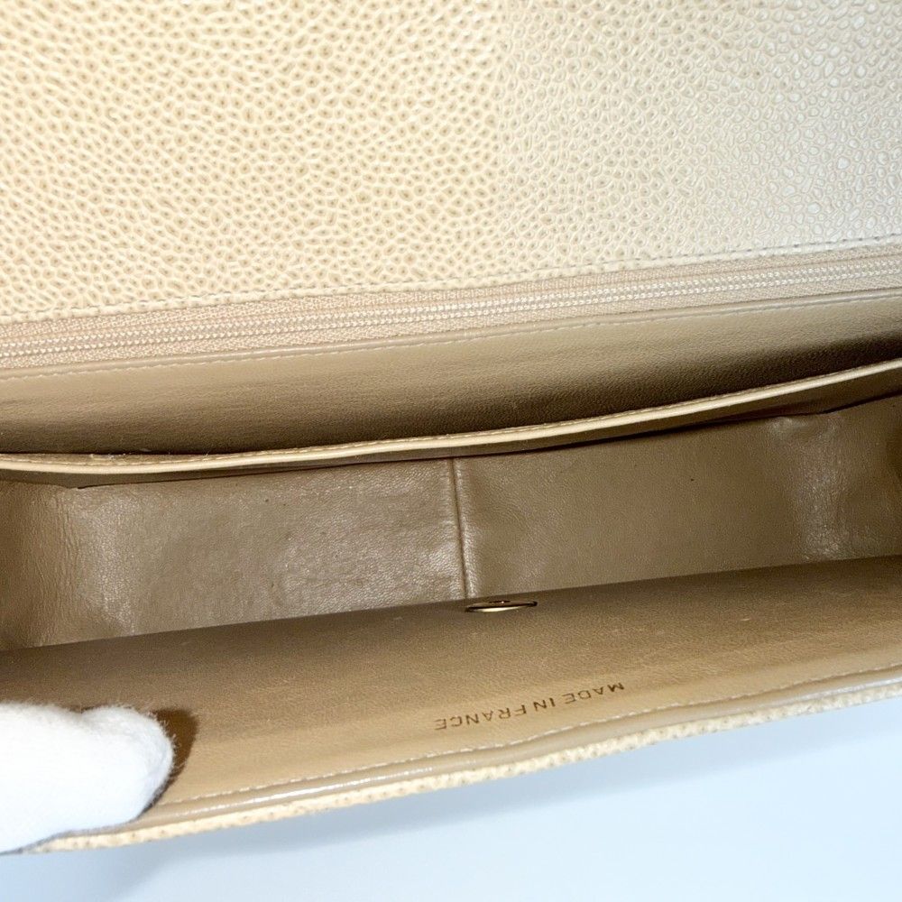 Chanel Shoulder Bag CC Logo Turnlock Crossbody Stitch Chez Blanc Caviar Leather — view 4