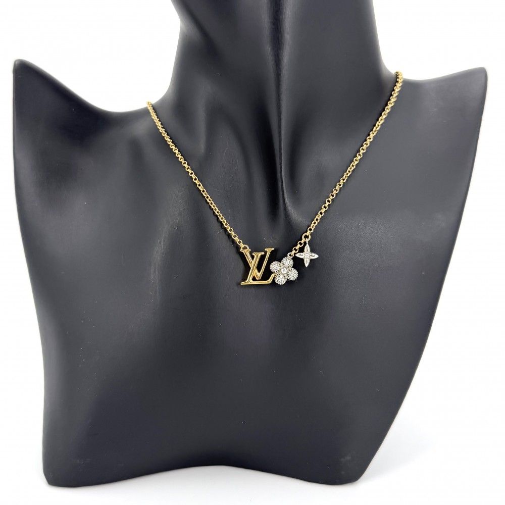 Louis Vuitton Necklace LV Glam Pandant Pendant with Adjustable Star Gold Silver — view 3