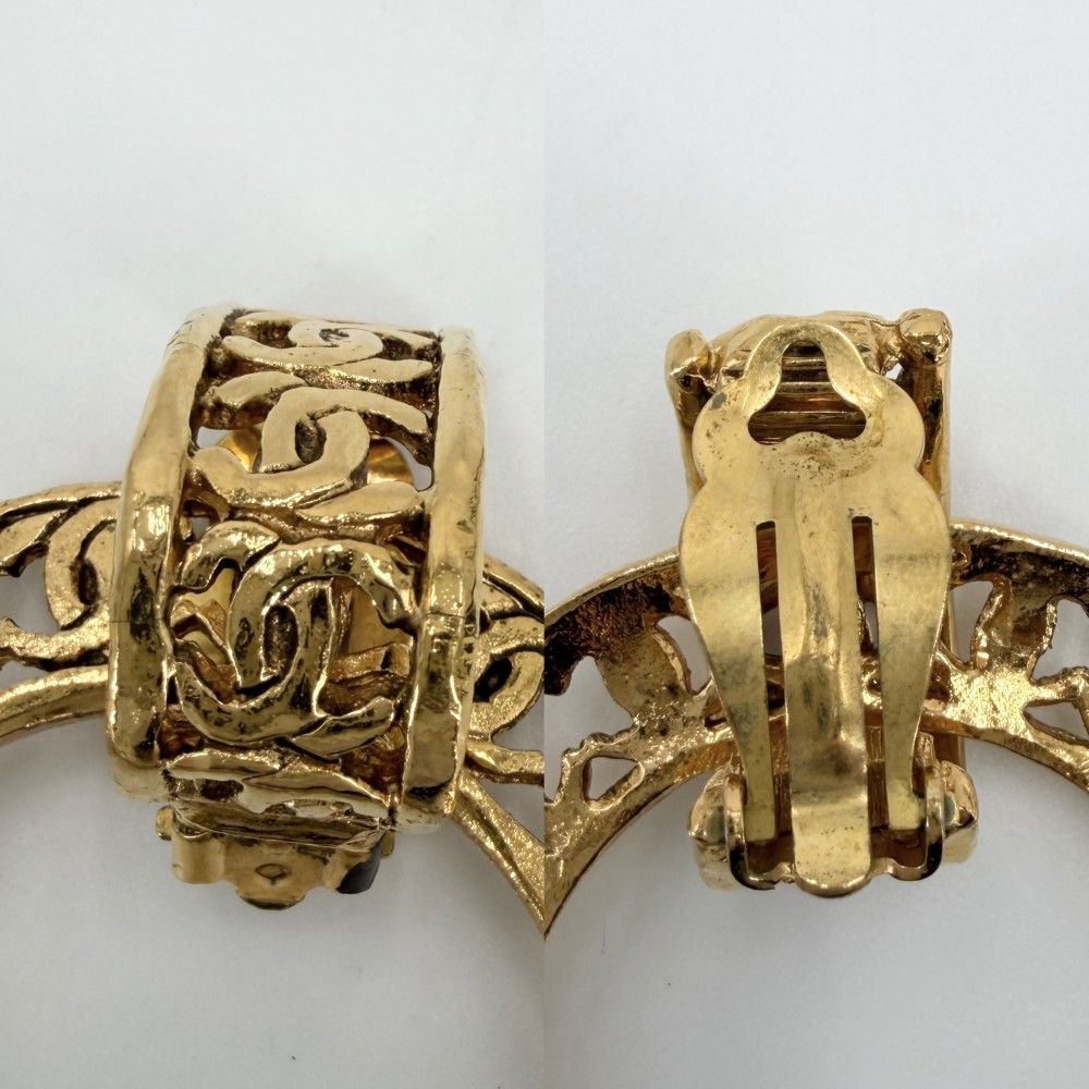 Chanel Earrings CC Logo Vintage Round 2 5 Gold — view 6