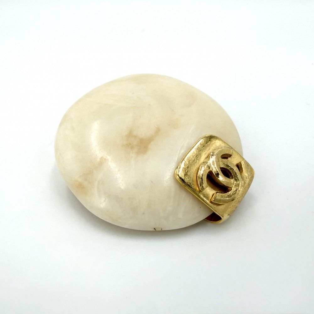 Chanel Brooch Stone CC Logo Vintage Round Gold Plated — view 3