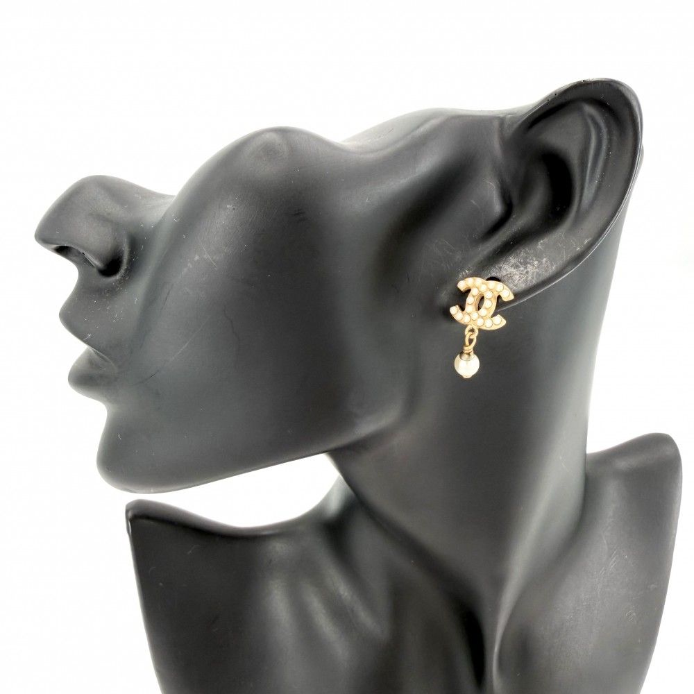 Chanel Earrings CC Logo Swing Gold Faux Pearl — view 2