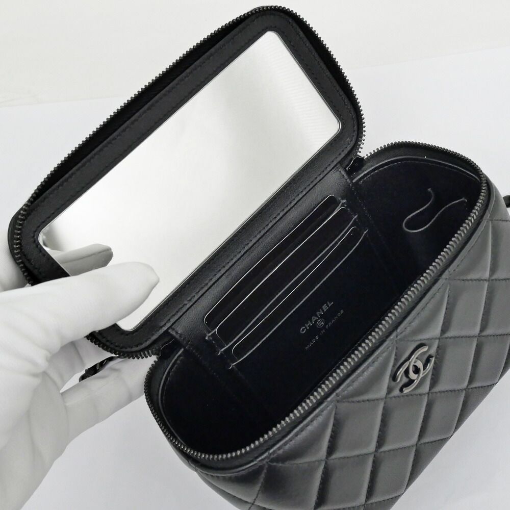 Chanel Quilted Vanity Chain Shoulder Bag Black So Lambskin — view 6