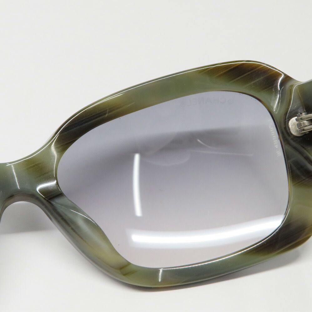 Chanel Sunglasses 11 Brown Gray Multicolor CC Logo Eyewear — view 8