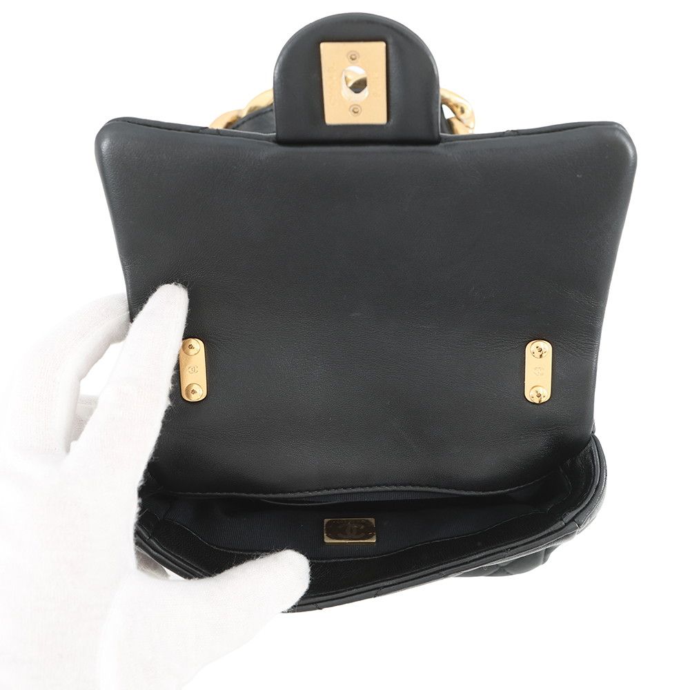 Chanel Chain Shoulder Bag Quilted CC Logo Leather Black — view 5