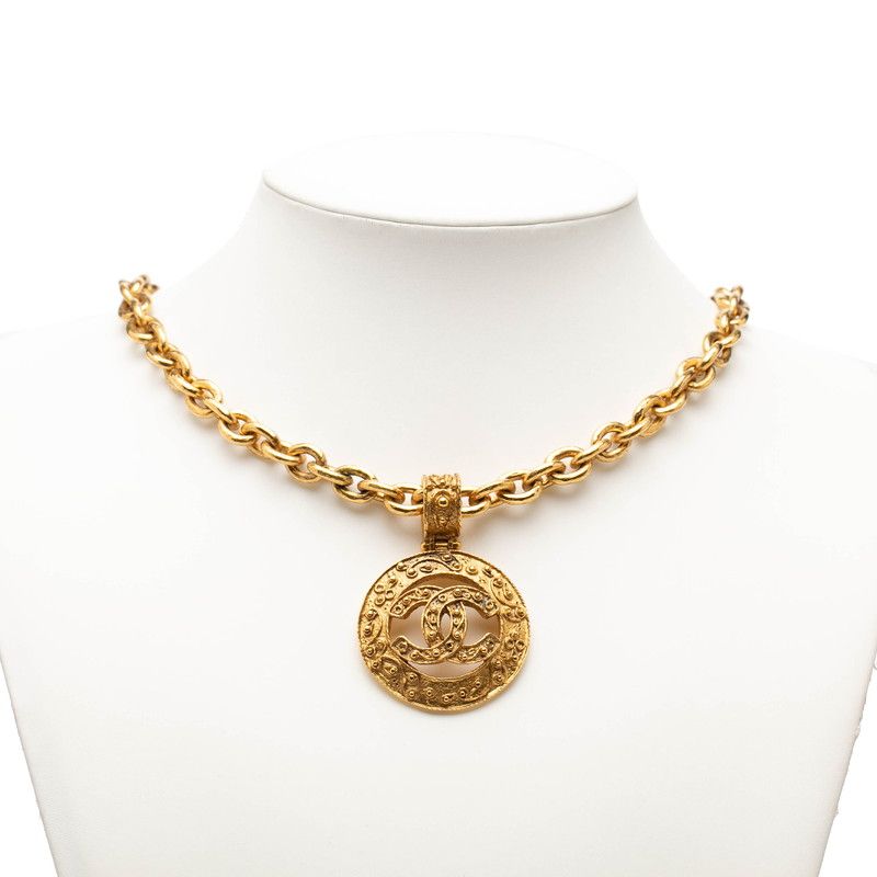 Chanel CC Logo Chain Pendant 04 Gold Plated — view 6