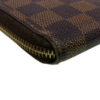 Louis Vuitton Round Zip Wallet Damier — view 3