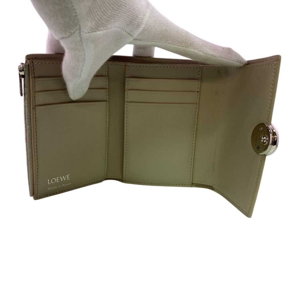 Loewe Compact Wallet Pebble Vertical Small Anagram Logo Trifold — view 7