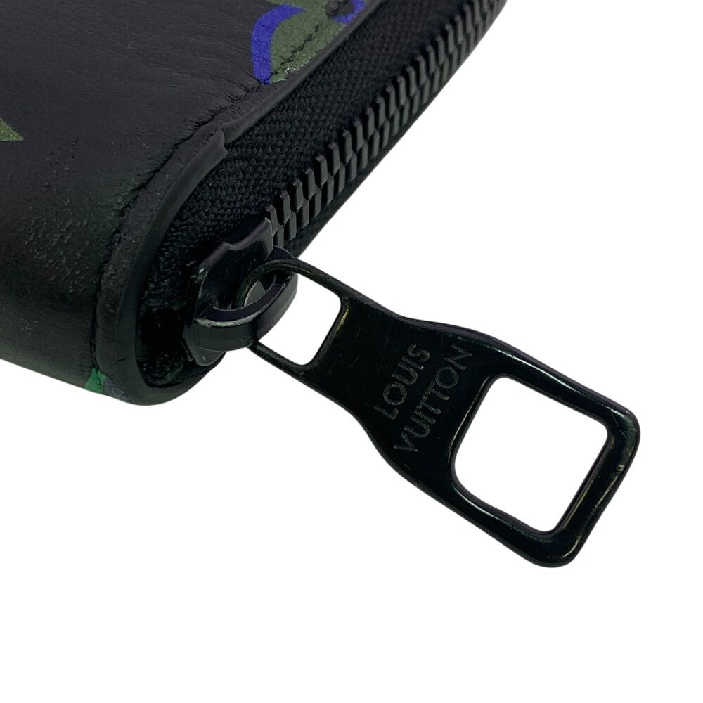 Louis Vuitton Zippy Wallet Vertical Monogram Spotlight Pattern — view 4