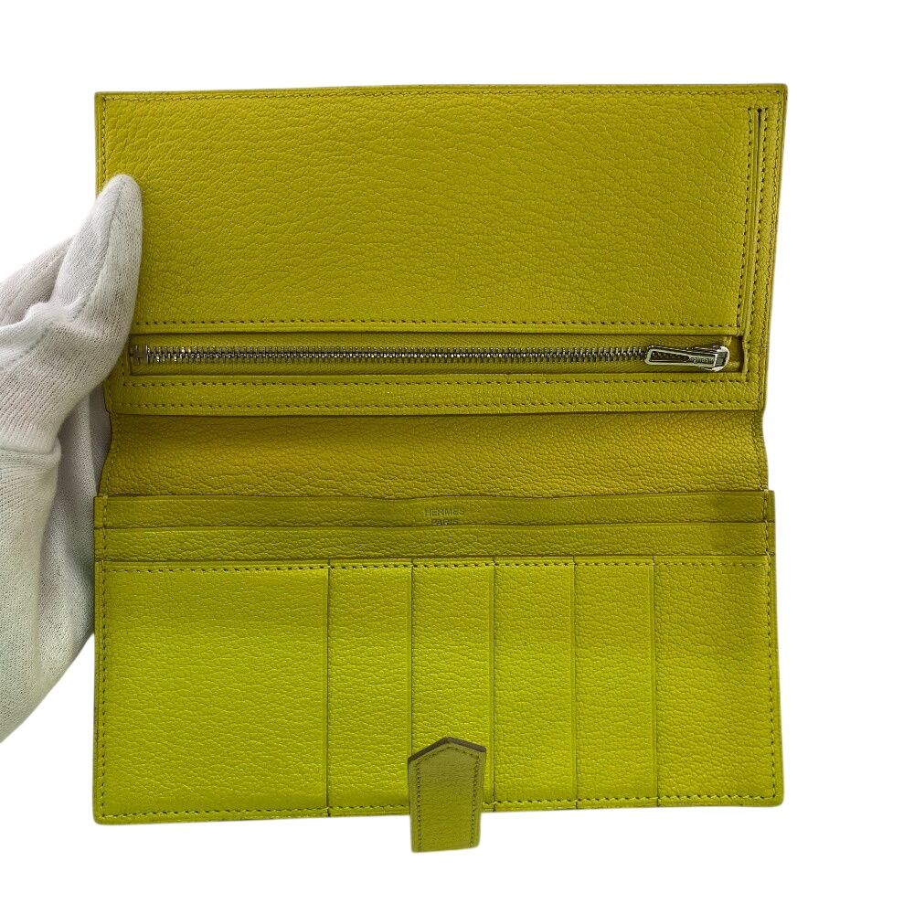 Hermes Closure Bifold Bearn Souffle Wallet — view 5