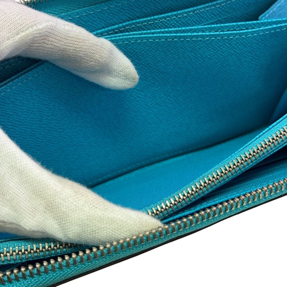 Louis Vuitton Zippy Wallet — view 7