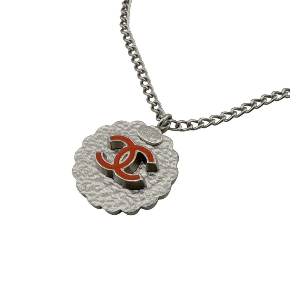 Chanel Spring Collection Vintage Chain CC Logo Flower Bracelet Bangle — view 5