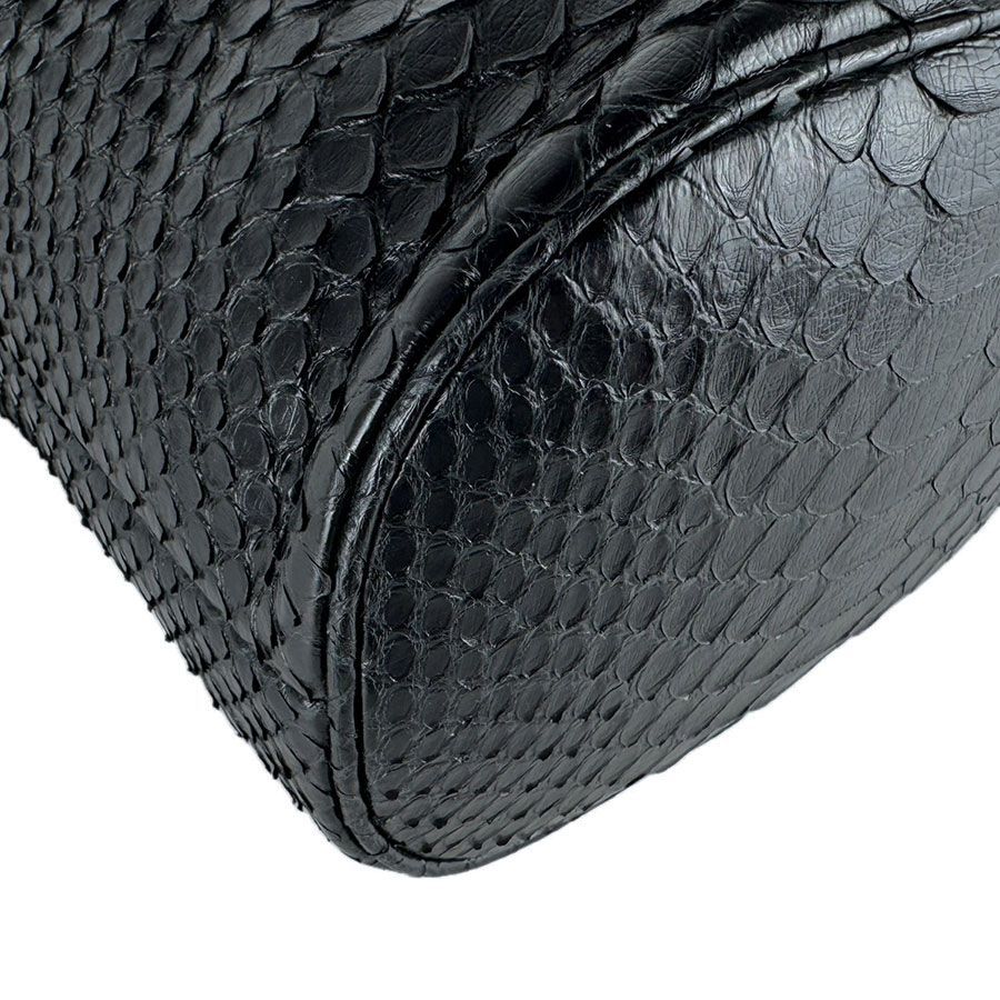 Chanel Shoulder Bag Black — view 8